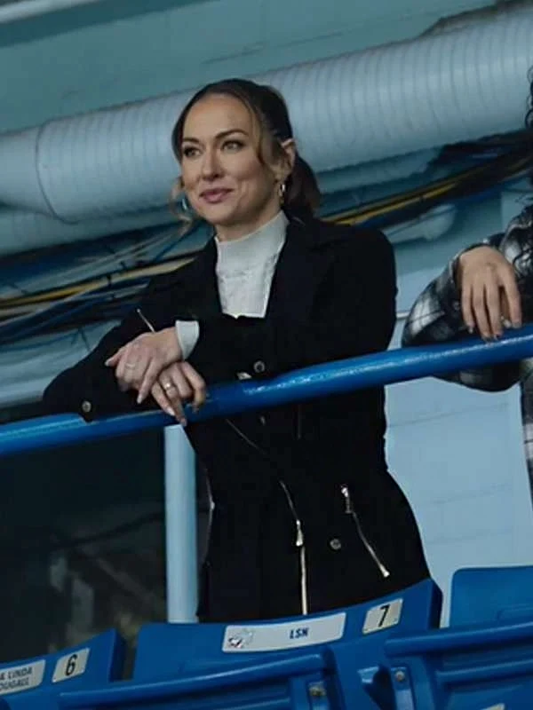 Shoresy S02 Tasya Teles Black Coat