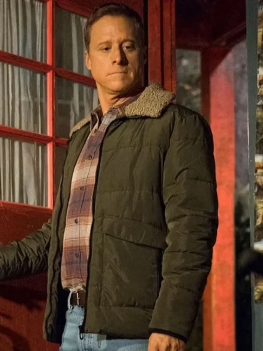 Resident Alien S03 Alan Tudyk Green Jacket