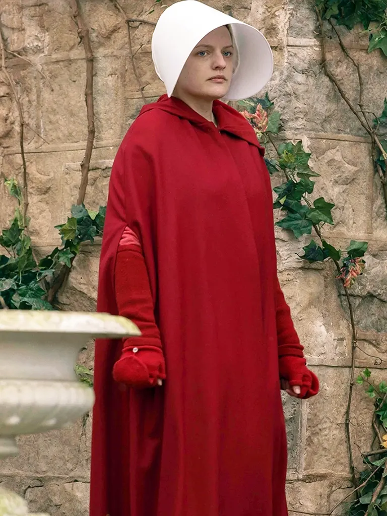 Tale Elisabeth The Handmaid’s Moss Red Coat