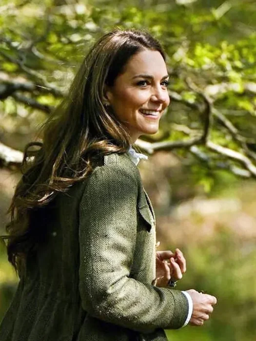Kate Middleton Visit Ardura Community Forest Blazer - Side Look