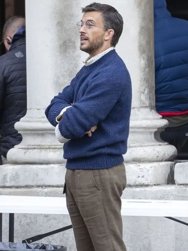 Jonathan Bailey Jurassic World Rebirth 2025 Sweater