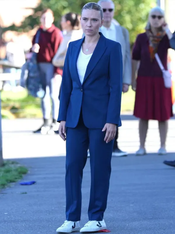 Scarlett Johansson Jurassic World Rebirth 2025 Blue Blazer