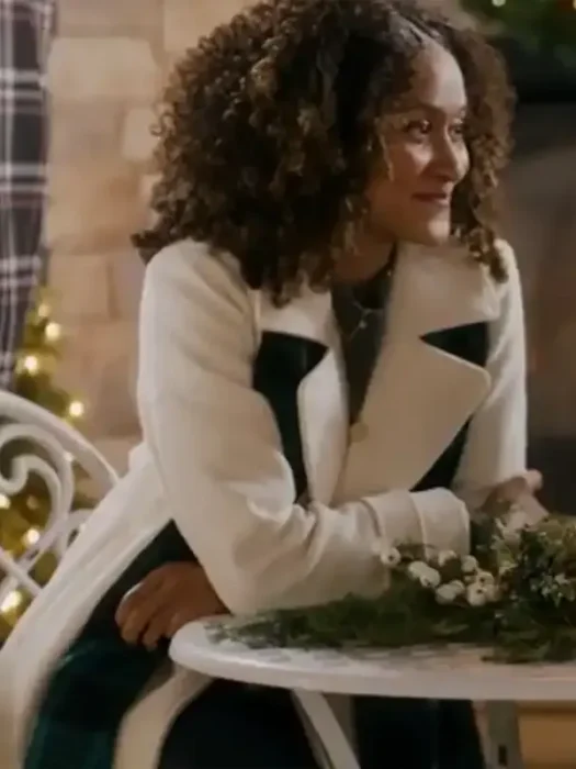 A Christmas Angel Match Lindura Wool Coat