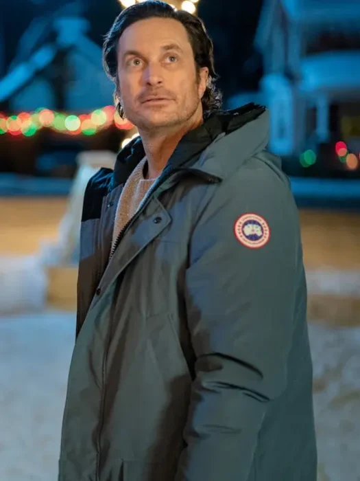 A Merry Little Ex-Mas Oliver Hudson Hooded grey Jacket