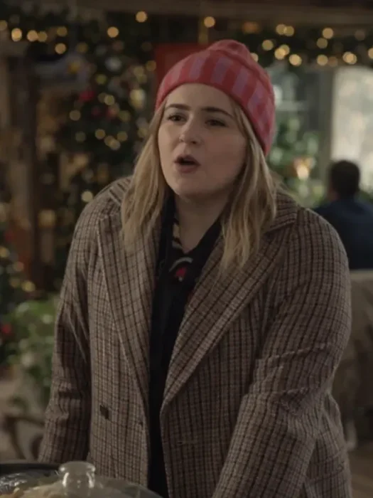 The Twelve Dates ‘Til Christmas S01 Mae Whitman Plaid Coat