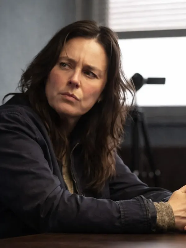 Girl Taken S01 Jill Halfpenny Black Jacket