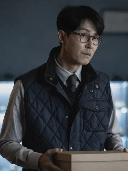 No Other Choice Cha Seung-won Black Vest