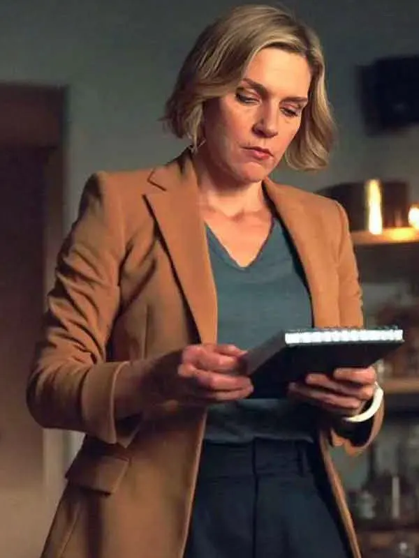 Pluribus S01 Carol Sturka Rhea Seehorn Brown Blazer