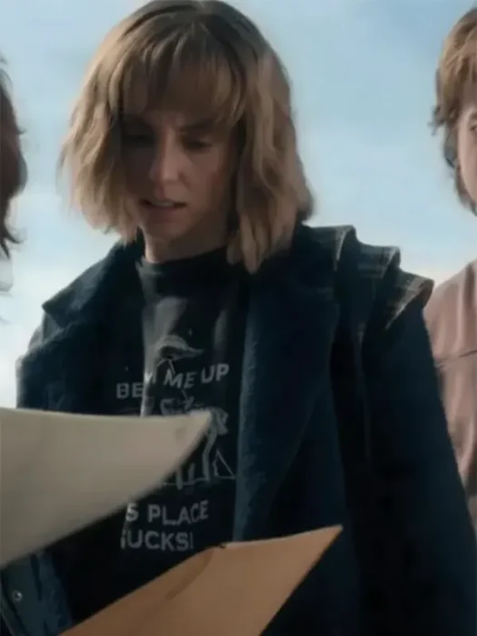 Stranger Things Maya Hawke Blue Coat