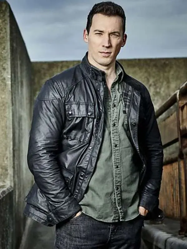 David Caves Silent Witness S21 Black Jacket