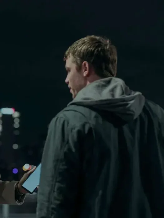 Peter Sutherland The Night Agent S02 Grey Jacket Back