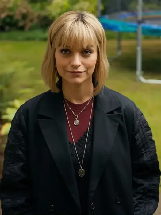 Watson S02 Eve Harlow Blazer