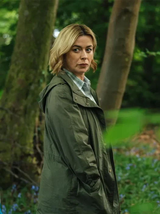 Gone S01 Eve Myles Green Jacket