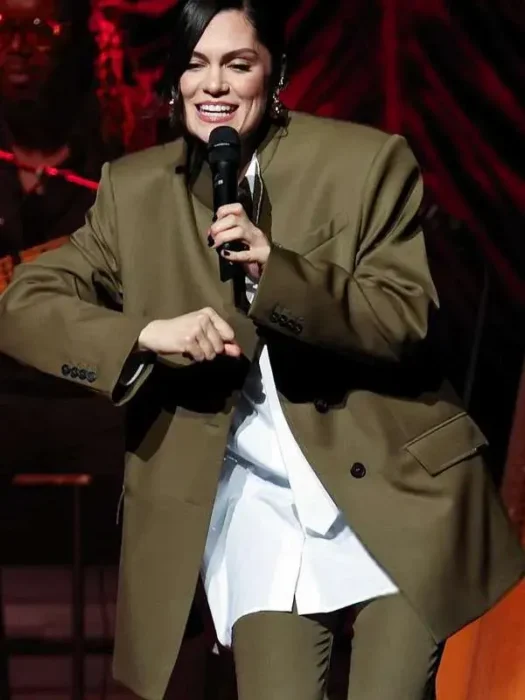 Jessie J London Palladium Oversized Blazer