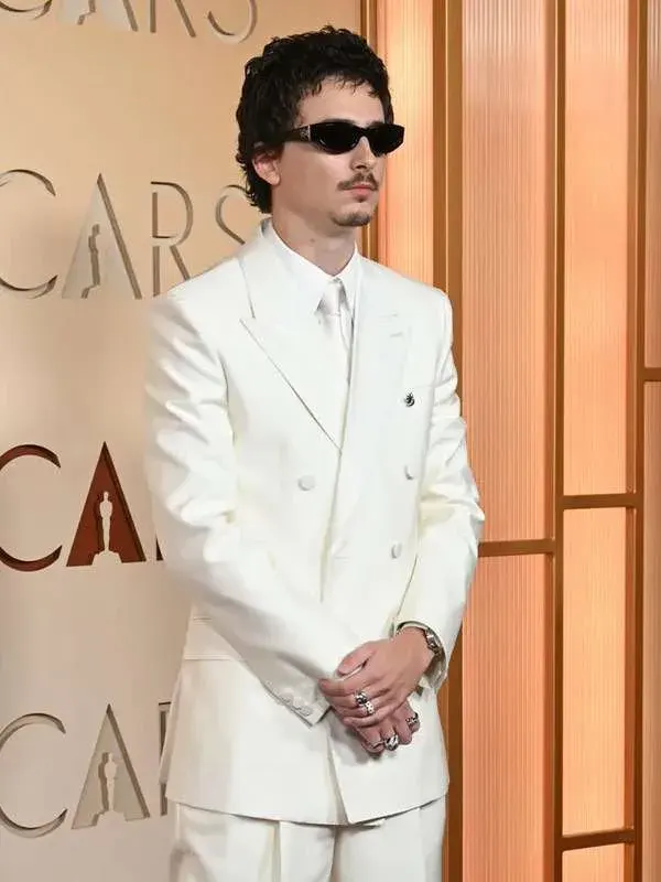 Oscars Timothee Chalamet White Blazer