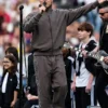 Half-Time Show Robbie Williams Grey Jacket