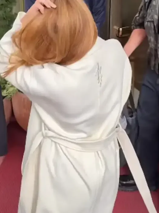 Santiago 2026 Shakira White Wrap Coat Back
