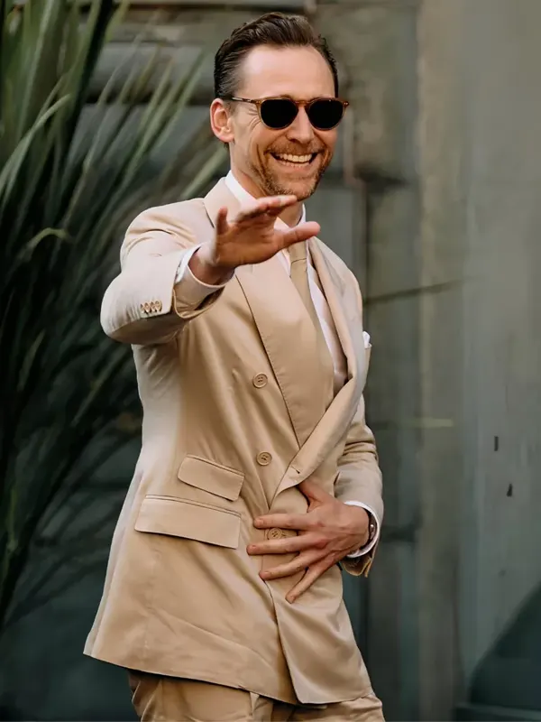 Summer Fashion 2026 Tom Hiddleston Beige Suit