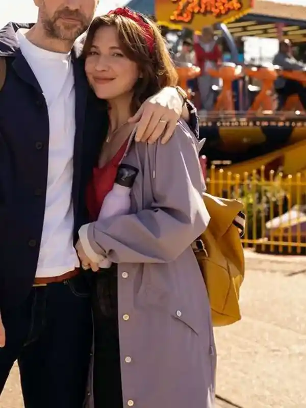 Trying S05 Esther Smith Purple Coat