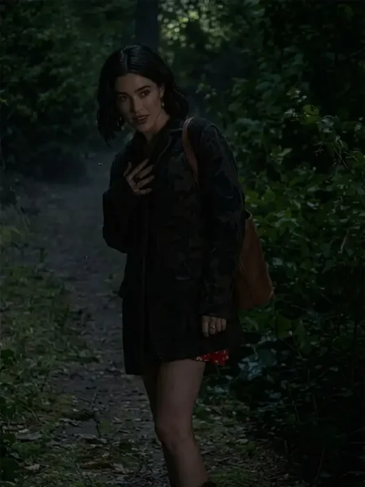 Voicemails for Isabelle Zoey Deutch Brown Coat