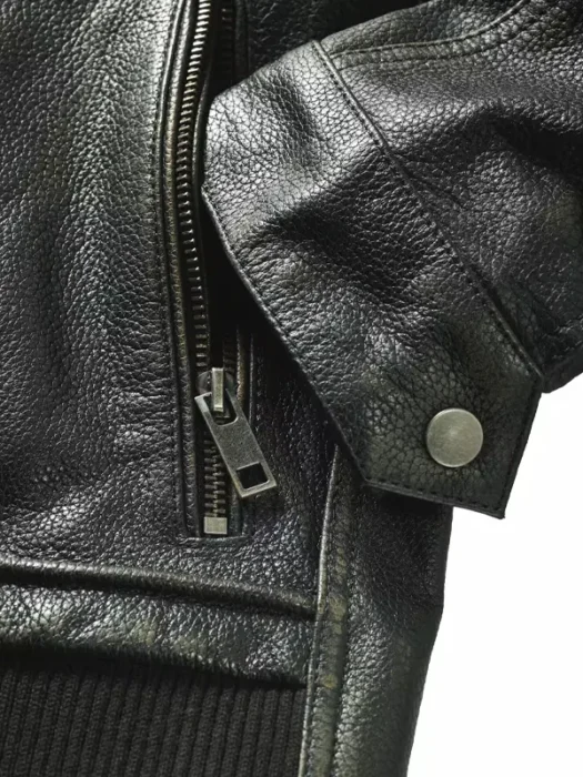 Rub-off leather jacket pockets style