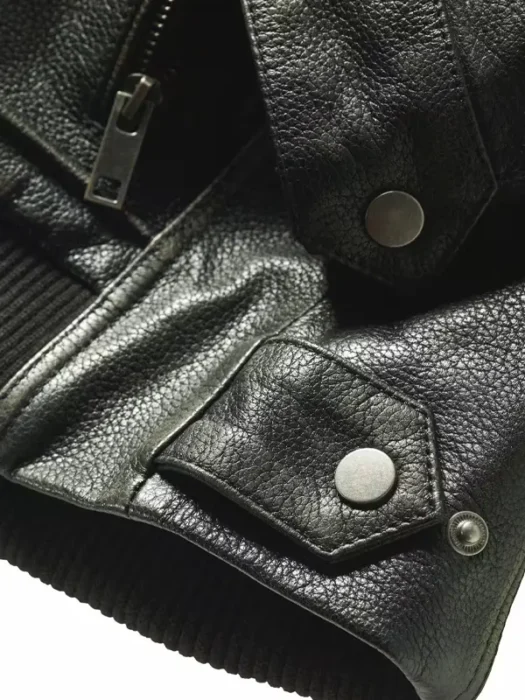 Rub-off leather jacket sleeves