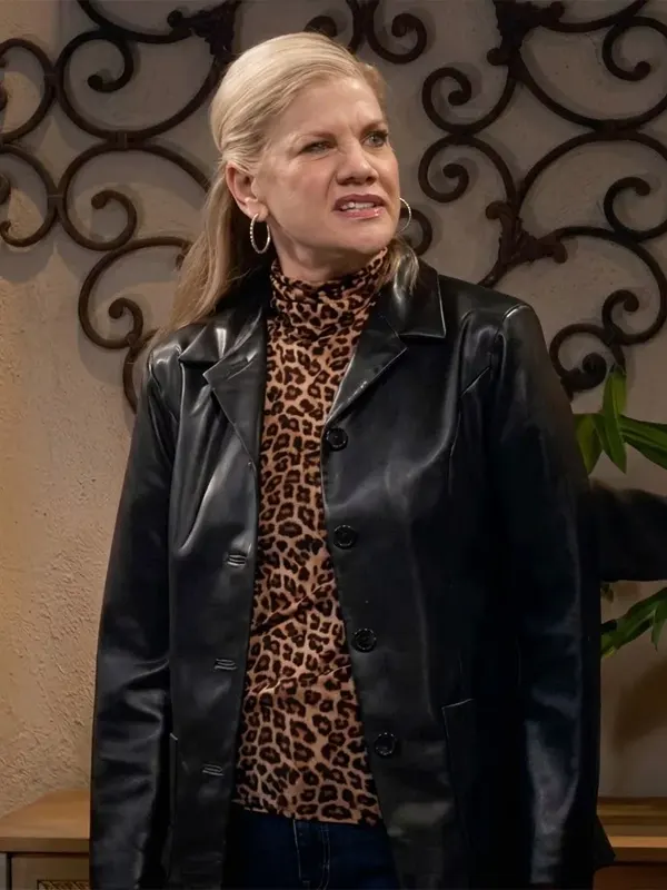 Leanne S02 Kristen Johnston Leather Blazer