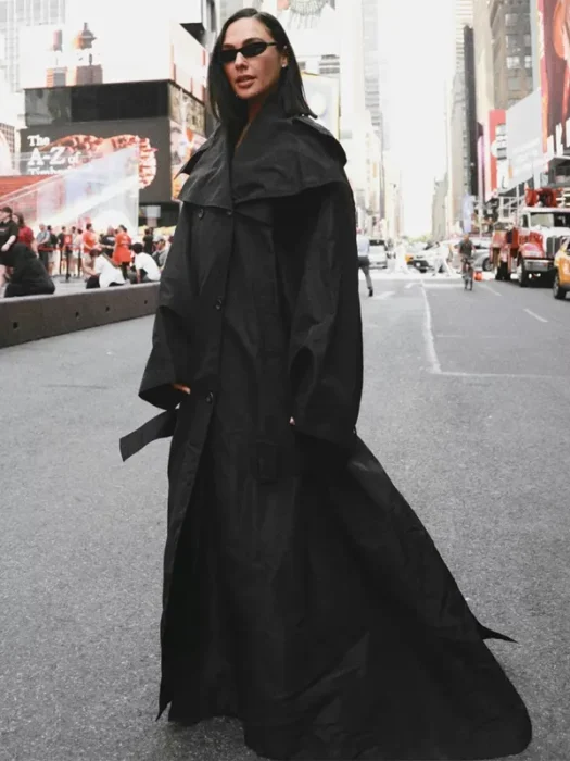 NYC 2026 Gal Gadot Black Cotton Coat