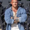 Runner Alan Ritchson Blue Jacket
