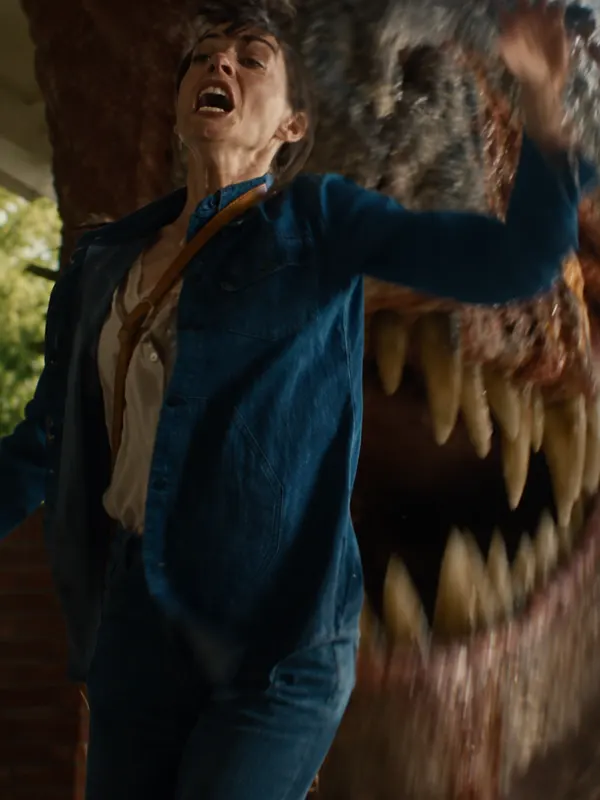 The End of Oak Street 2026 Anne Hathaway Blue Jacket